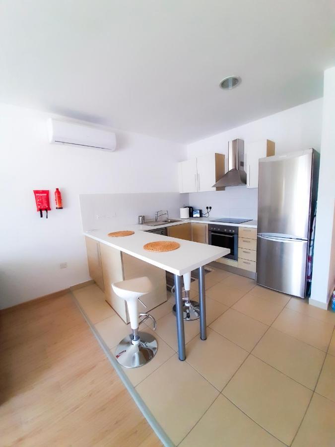 Eden Sea Breeze, 1 Bed, Rooftop Pool, Gym Лимасол Екстериор снимка