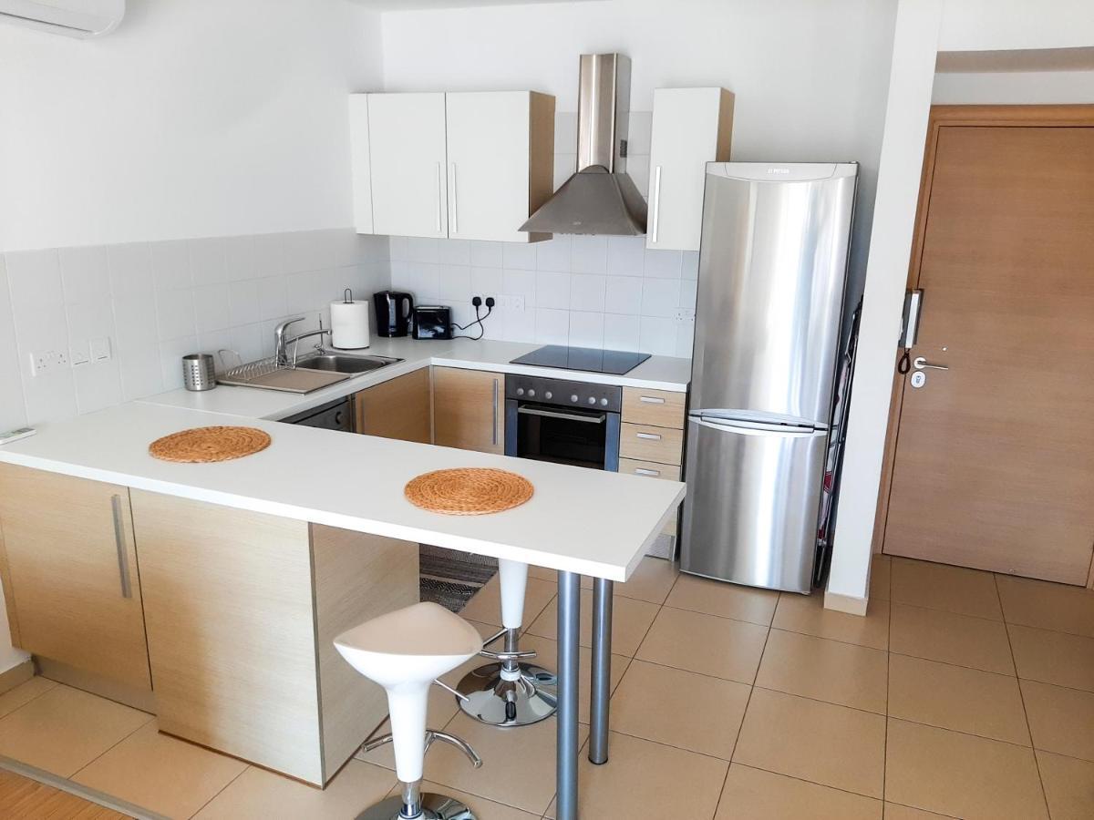 Eden Sea Breeze, 1 Bed, Rooftop Pool, Gym Лимасол Екстериор снимка
